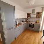 Mariposa 83m2 New With Garage * Makarska