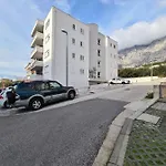 Mariposa 83m2 New With Garage Apartamento