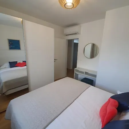 Mariposa 83m2 New With Garage Apartamento