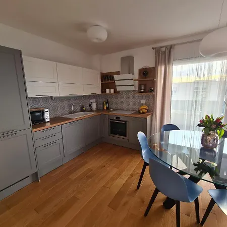 Apartamento Mariposa 83m2 New With Garage Makarska