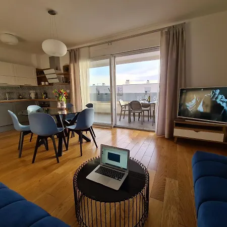 Mariposa 83m2 New With Garage Apartamento *