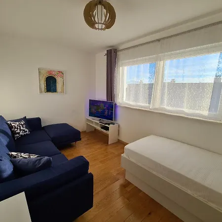 Apartamento Mariposa 83m2 New With Garage Makarska